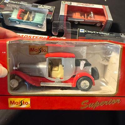 Collection of 1930’s-50’s Die Cast Cars and Trucks (LR-BM)