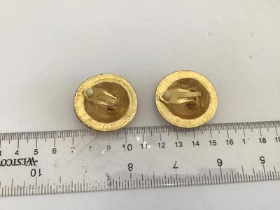 Vintage Chunky Clip on Earrings