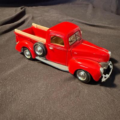 1:24 and 1:18 Die Cast Autos (LR-BM)