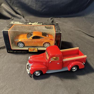 1:24 and 1:18 Die Cast Autos (LR-BM)