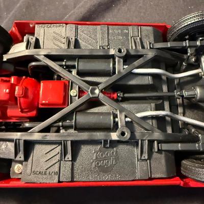 1:24 and 1:18 Die Cast Autos (LR-BM)