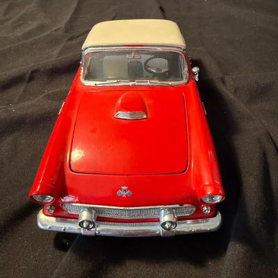 1:24 and 1:18 Die Cast Autos (LR-BM)