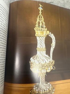 Sale Photo Thumbnail #161: In French 
Hardcover with lovely photos