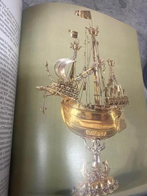 Sale Photo Thumbnail #162: In French 
Hardcover with lovely photos