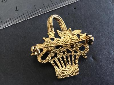 Vintage Basket Super cute Brooch