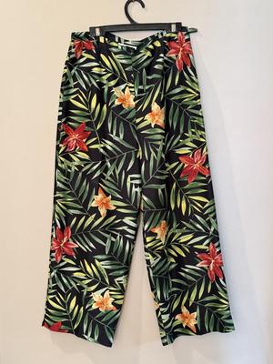 Vibrant & Elegant Vintage Silk Fashions by Oleg Cassini, Annalisa, Harvé Benard, & More (E-HS)
