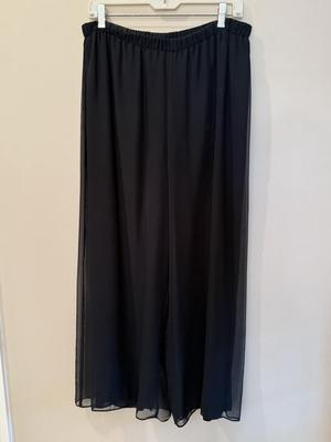 Vibrant & Elegant Vintage Silk Fashions by Oleg Cassini, Annalisa, Harvé Benard, & More (E-HS)