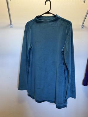 Warm & Cozy Clothing by Northface, Oleg Cassini, & More (E-HS)
