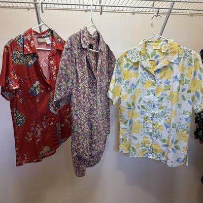 Colorful Casual Tops by Liz Claiborne, Chico’s, GAP, & More (E-HS)