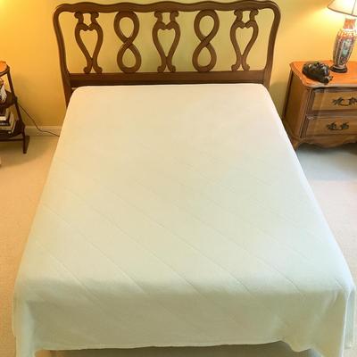 C770 Vintage French Provencial Full /Queen Headboard