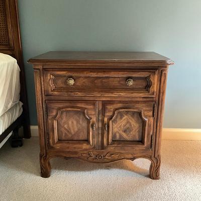 A790 Pair of Drexel Heritage Cabernet French Provincial Nightstands