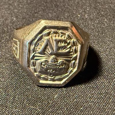 1931 Octagonal 10K White Gold Ring (K-HS)