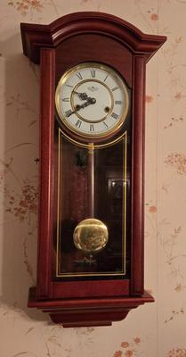LOT 2D: D&A Wall Clock