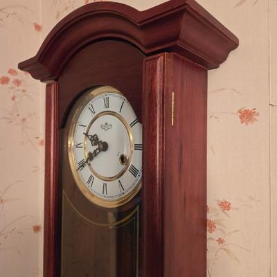 LOT 2D: D&A Wall Clock