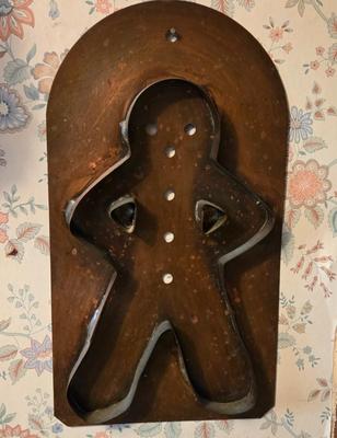 LOT 31K: Vintage Country Kitchen Decor