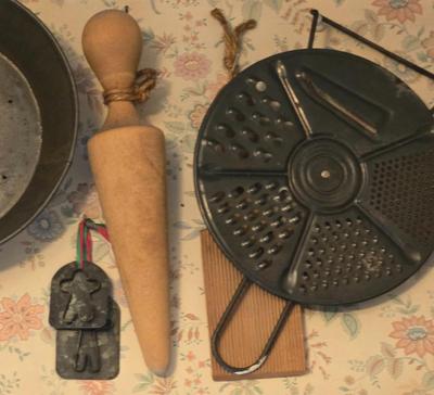 LOT 32K: Various Pieces of Vintage Kitchen Tools Used for Wall Decor and More