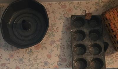 LOT 32K: Various Pieces of Vintage Kitchen Tools Used for Wall Decor and More