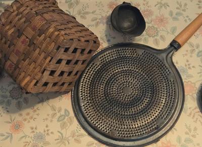 LOT 32K: Various Pieces of Vintage Kitchen Tools Used for Wall Decor and More