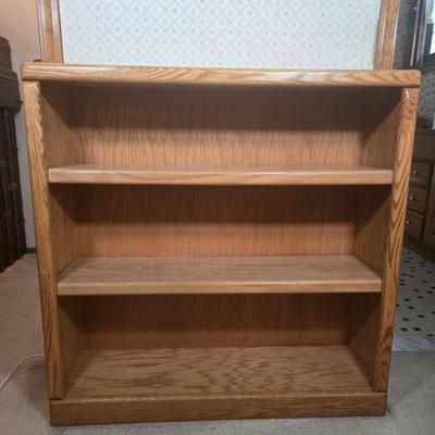 LOT 51X: Thornwood Wooden Bookshelf with Adjustable Shelves