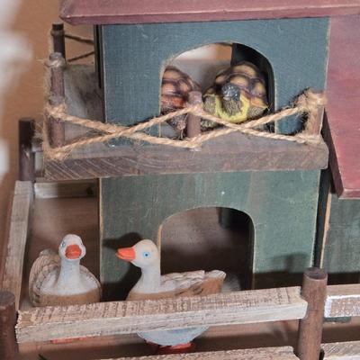 LOT 65H: Noah's Ark Display