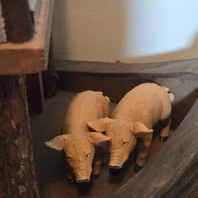 LOT 65H: Noah's Ark Display