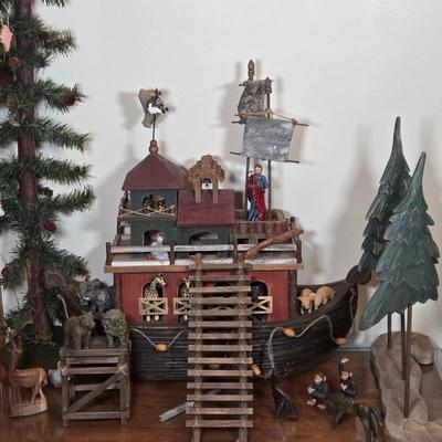 LOT 65H: Noah's Ark Display