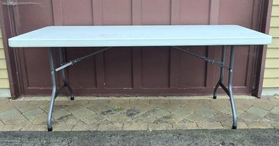 LOT 78H: Lifetime Folding Table