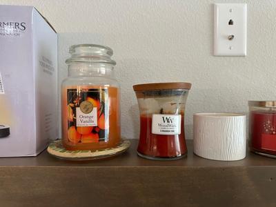 COLLECTION OF CANDLES