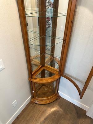 CORNER LIGHTED CURIO CABINET