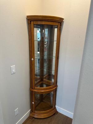 CORNER LIGHTED CURIO CABINET