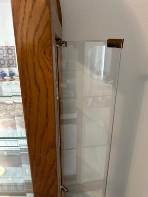 LIGHTED CURIO CABINET