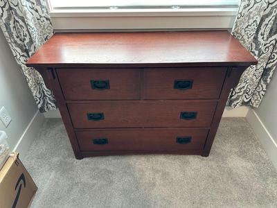 4-DRAWER DRESSER