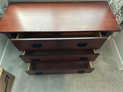 4-DRAWER DRESSER