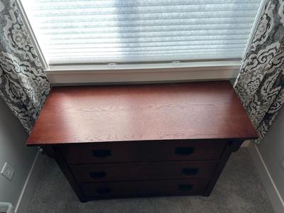 4-DRAWER DRESSER