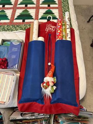 MISC CHRISTMAS WRAP AND WALL QUILT