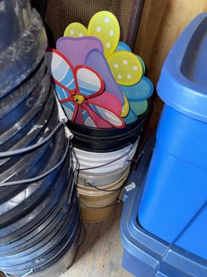 Sale Photo Thumbnail #24: G143-Buckets, fencing and garden spinners