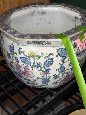 Sale Photo Thumbnail #43: G137-Pots and Planters