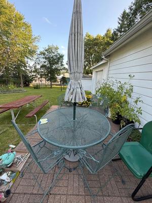Sale Photo Thumbnail #127: O6-patio table with four chairs and umbrella

Umbrella will need a good cleaning/power wash – see photos