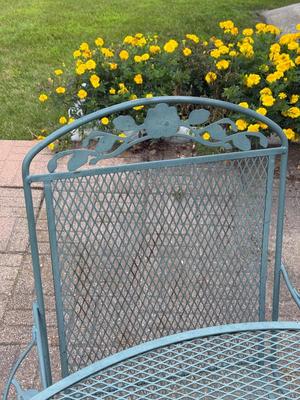 Sale Photo Thumbnail #129: O6-patio table with four chairs and umbrella

Umbrella will need a good cleaning/power wash – see photos