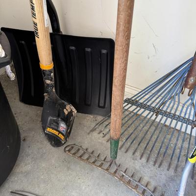 Assortment of Garden Tools & Accessories (G-HS)