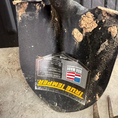 Assortment of Garden Tools & Accessories (G-HS)