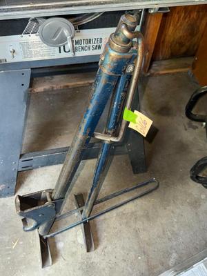 Sale Photo Thumbnail #197: G106-Garage Item