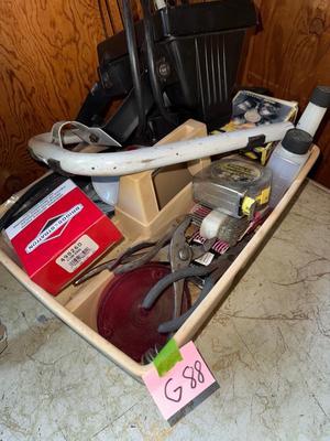 Sale Photo Thumbnail #246: G88-Shop light, tools +extras