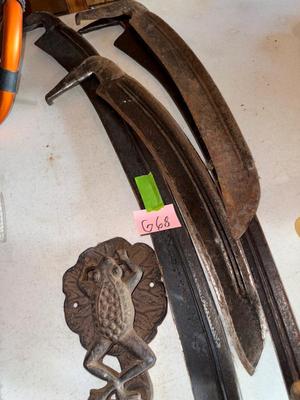 Sale Photo Thumbnail #298: G68-Blades and frog decor