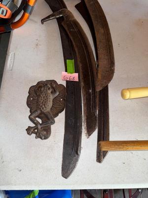 Sale Photo Thumbnail #297: G68-Blades and frog decor