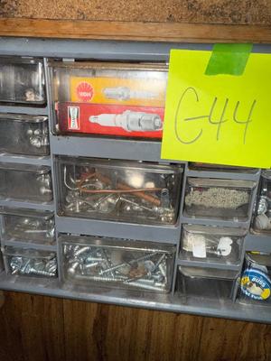 Sale Photo Thumbnail #370: G44-organizer plus contents
