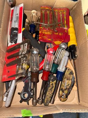 Sale Photo Thumbnail #391: G37-Flat of tools