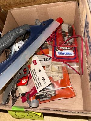 Sale Photo Thumbnail #401: G33-Garage misc