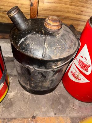 Sale Photo Thumbnail #415: G30-Stool + cans