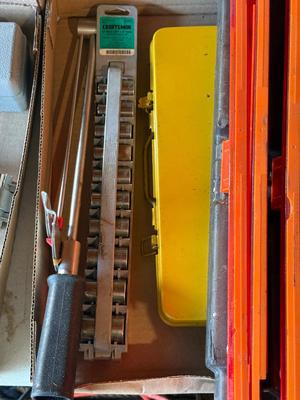Sale Photo Thumbnail #486: G8-Garage Bundle